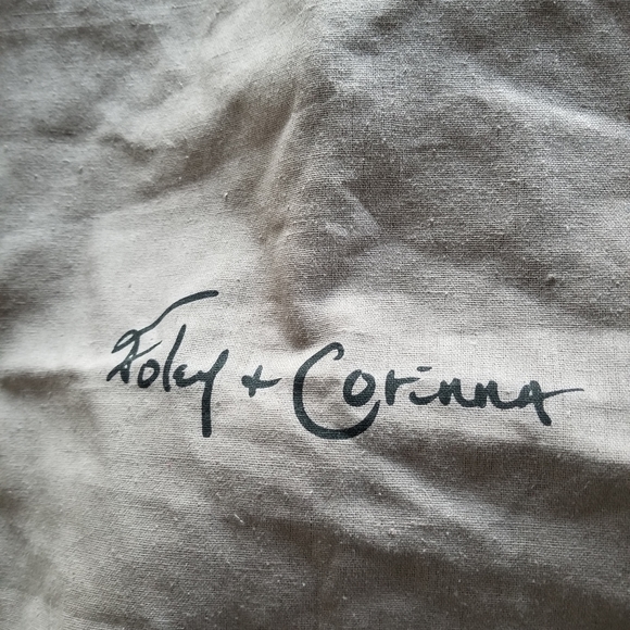 huge lot of designer Dust bags Prada, Bvlgari Louis Vuitton, Burberry etc - Picture 13 of 16